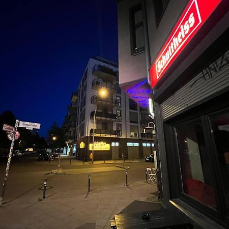 Stylish 2-Room Apartment With Balcony Next To East Side Gallery 베를린 외부 사진