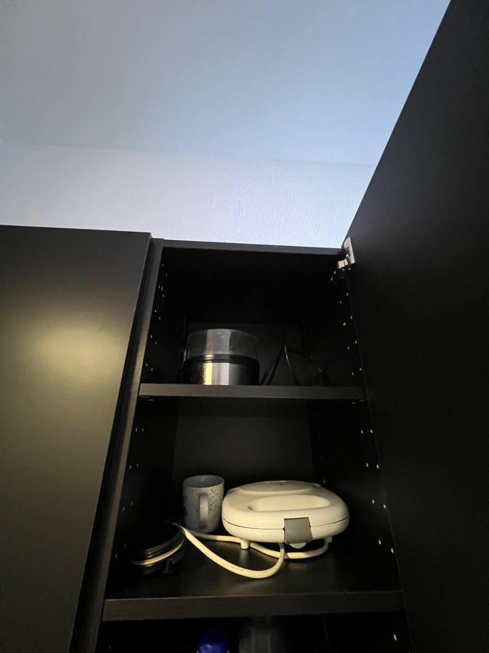 Stylish 2-Room Apartment With Balcony Next To East Side Gallery 베를린 외부 사진