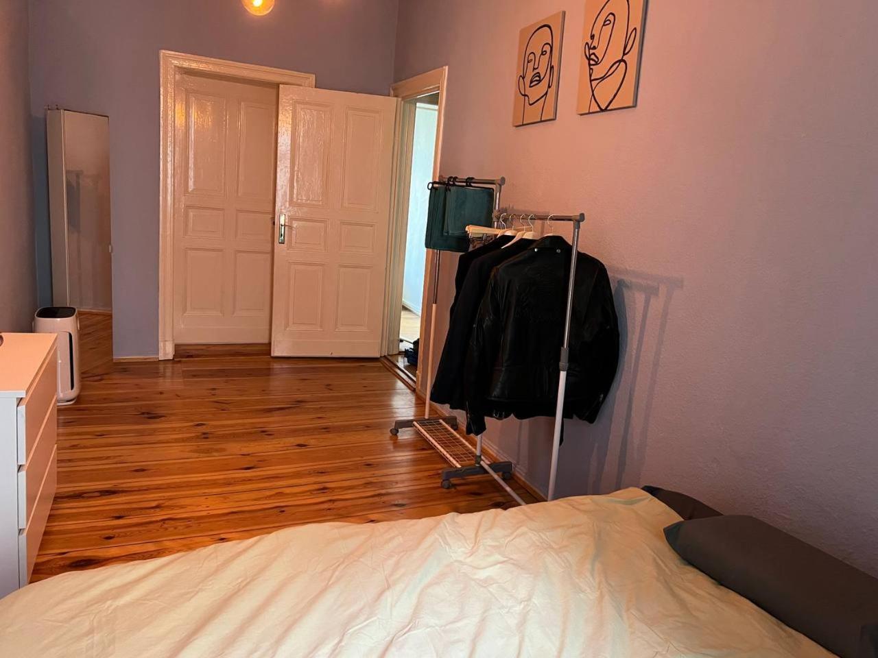 Stylish 2-Room Apartment With Balcony Next To East Side Gallery 베를린 외부 사진