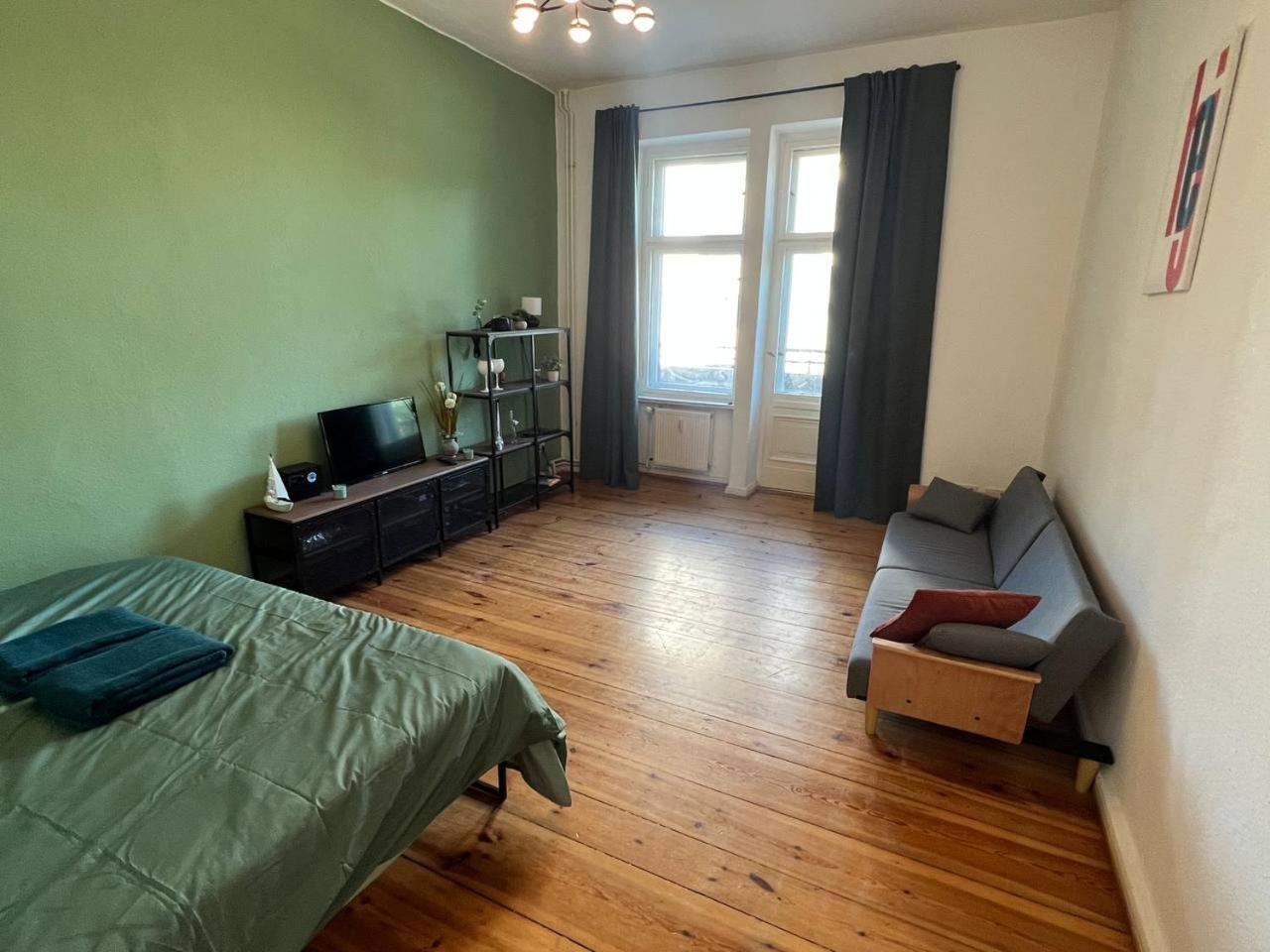 Stylish 2-Room Apartment With Balcony Next To East Side Gallery 베를린 외부 사진