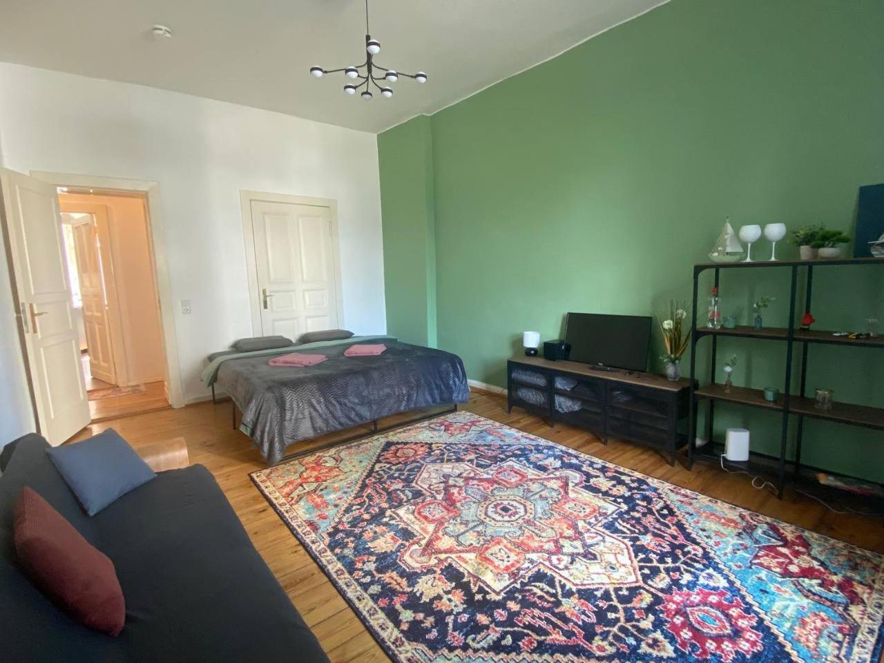 Stylish 2-Room Apartment With Balcony Next To East Side Gallery 베를린 외부 사진