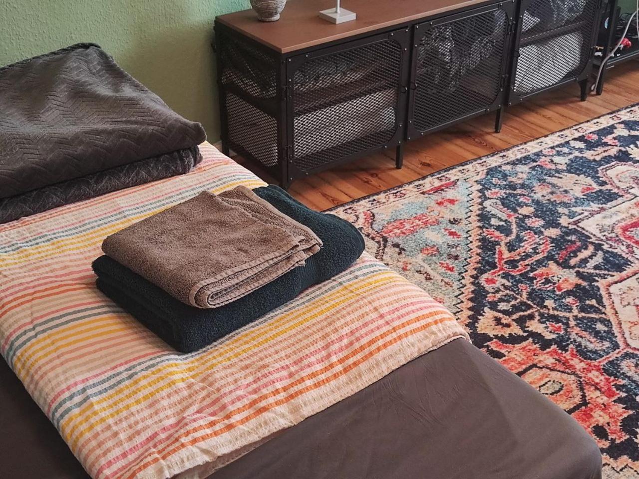 Stylish 2-Room Apartment With Balcony Next To East Side Gallery 베를린 외부 사진